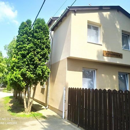 Marabella Apartmanok Hajduszoboszlo Exterior photo